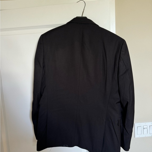 The Modern Groom Men’s Black Suit - Picture 3 of 7